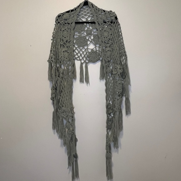 Handmade long stole.Braided flowers. - Picture 1 of 6